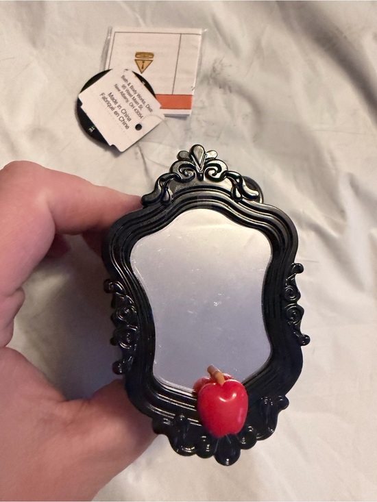 Bath & Body Works Other - Bath & Body Works Evil Queen Hand Sanitizer Holder